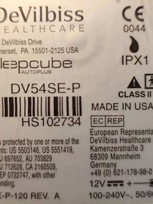 DeVilbiss Sleep Cube Auto Plus CPAP device with case and hose