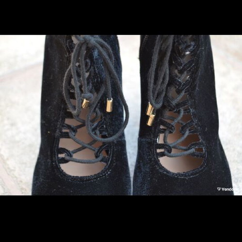 Zara ankle boots size 38 like new, black suede