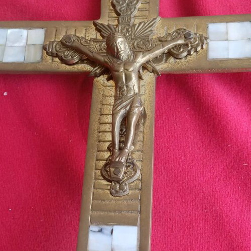 Brass tabletop cross like new with mother of pearl decorations