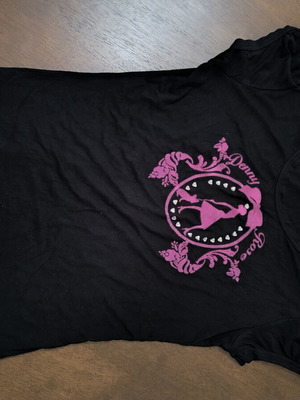Denny Rose black T-shirt with fuchsia velvet stamp like new, size S