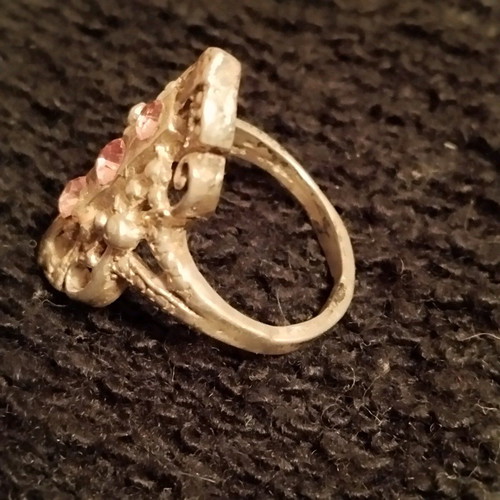 Vintage ring 19.4mm used, pink and silver