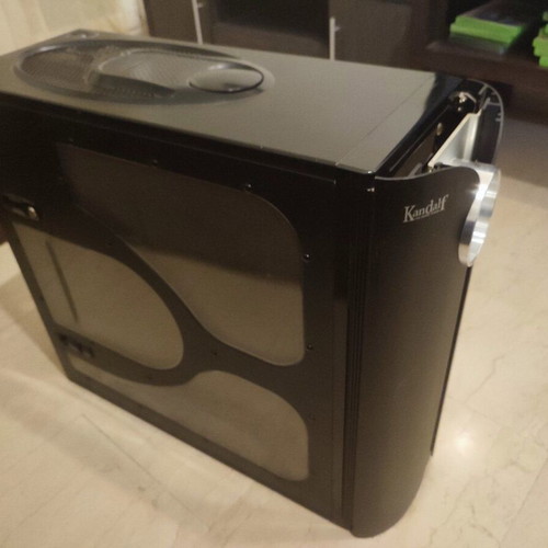 Thermaltake Kandalf Full Tower case like new, black/silver