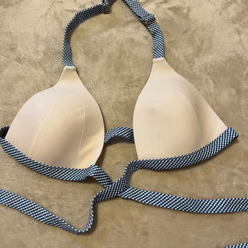 Bikini swimsuit like new, size L, with metal clasp