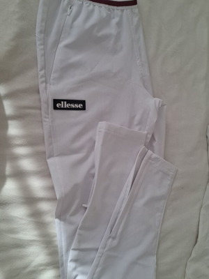 Ellesse tracksuit small 36 white with zipper on legs like new
