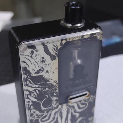 Cthulhu AIO V1 Black vape device used, with RBA