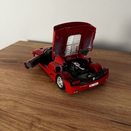 Ferrari F50 model car made in Italy by Burago like new