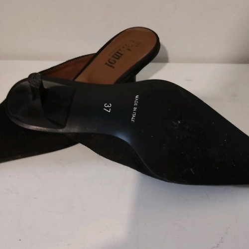 Toi&Moi leather women's mule shoe like new, black