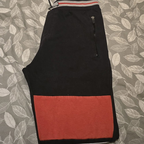Orchestra boys' sweatpants like new, size 14, black and red