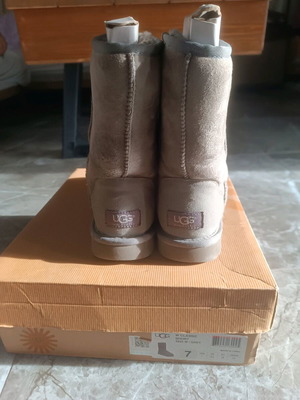 Ugg Australia grey boots size 38 like new