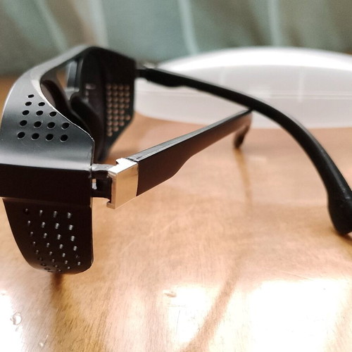 Black men's sunglasses, like new, never worn
