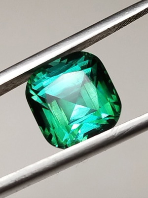 Bi-Color Indicolite Tourmaline 4.35 carat neon green-blue from Afghanistan new