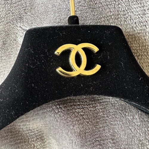 Chanel set of 5 new hangers with metal CC logo