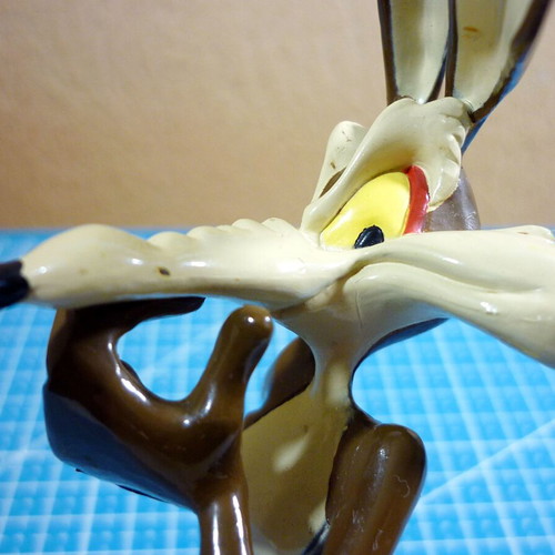 Wile E. Coyote Figure - Looney Tunes (DeAGOSTINI)