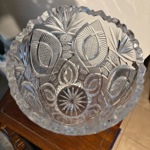 Crystal carved vase like new