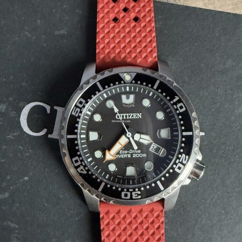 Citizen Eco Drive Professional Diving Watch Like New with 4 Straps