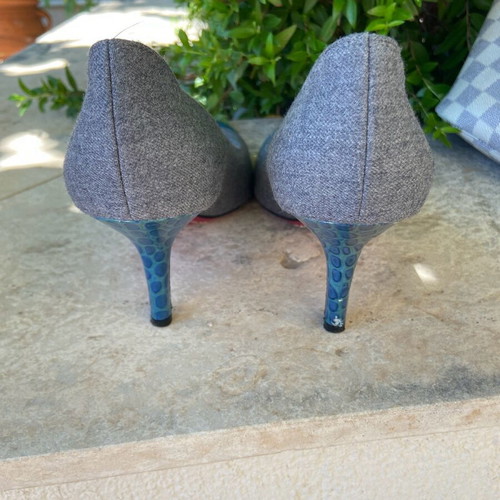 Emanuel Ungaro gray pumps used, size 39
