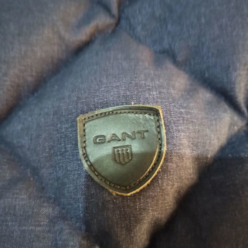 Gant vest blue like new with down large and XL