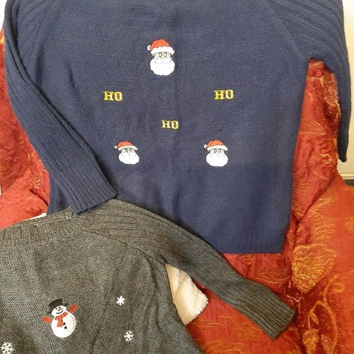 Festive sweaters used, set of 2, gray