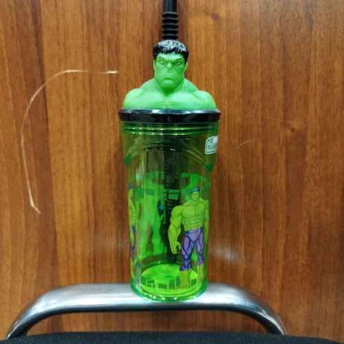 Hulk water bottle with 3D lid and new straw