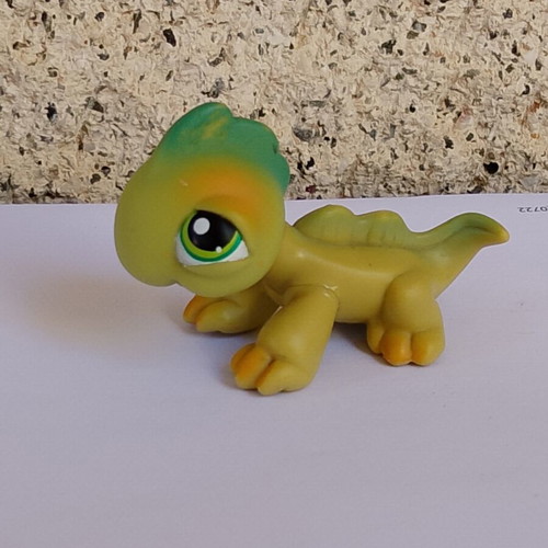 Littlest Pet Shop Hasbro figure like new