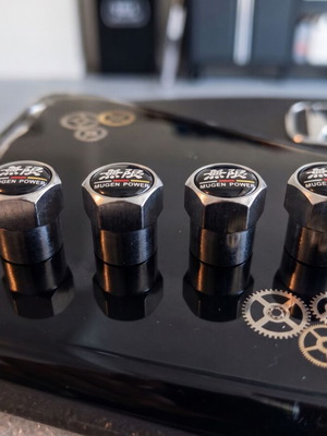 Mugen Power valve caps set of 4, like new, aluminum