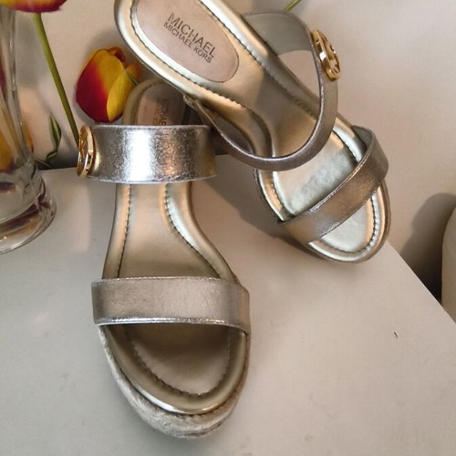 Michael Kors platform sandals, gold, size 39M
