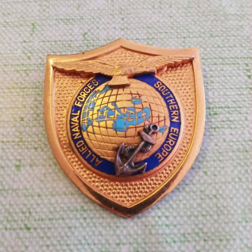 Navsouth NATO rare metal badge like new