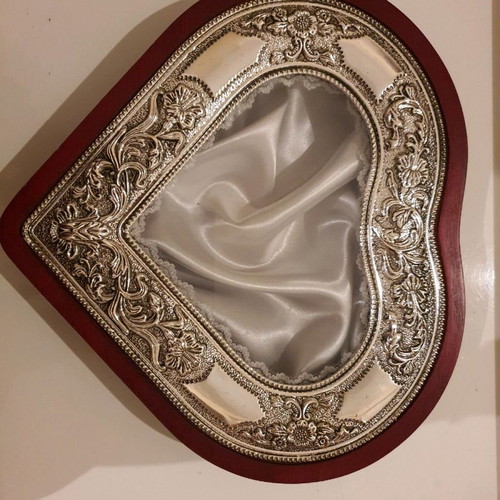 Silver-plated wedding crown box new, heart shape with fabric