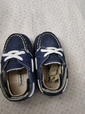Бебешки обувки Timberland като нови