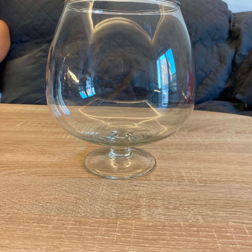 Glass decorative set like new, large bowl and 2 candle holders