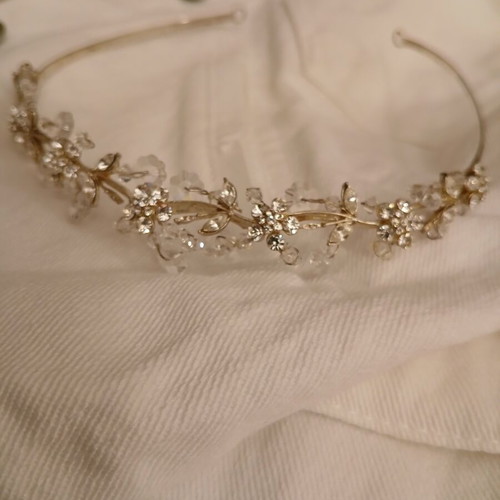 Vintage bridal headband with Swarovski crystals