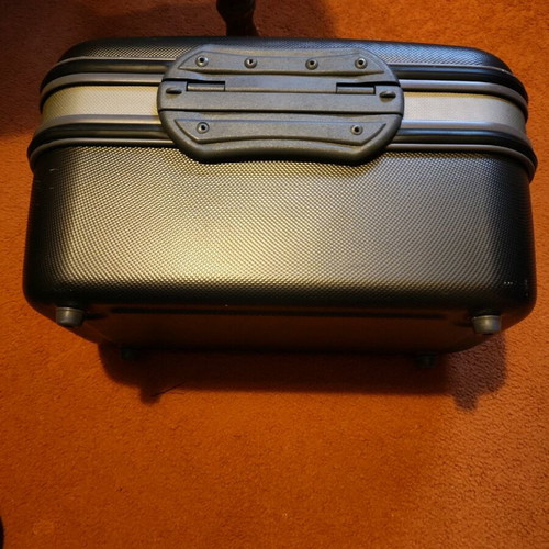 United Colors of Benetton used vanity case for travel without lock