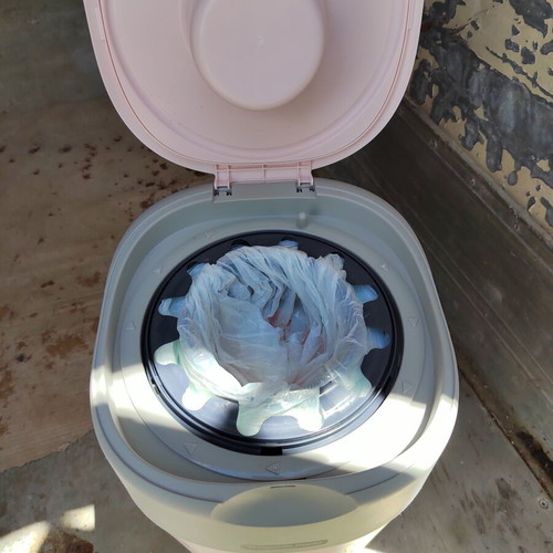 Tommee Tippee Twist diaper disposal bin like new