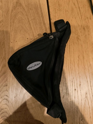 Triangular bicycle bag like new