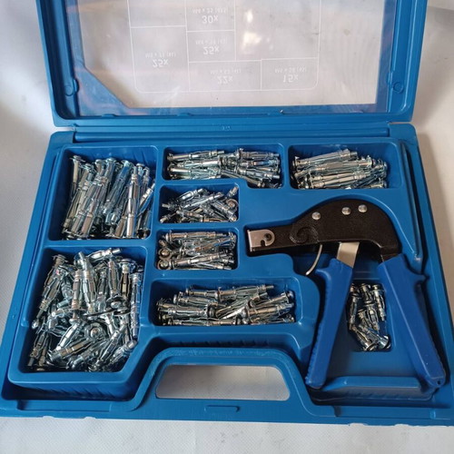 Kompernass KH 3291 drywall gun set with metal anchors and 187 screws new
