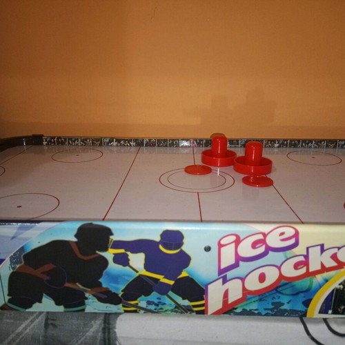 Air Hockey Table Like New