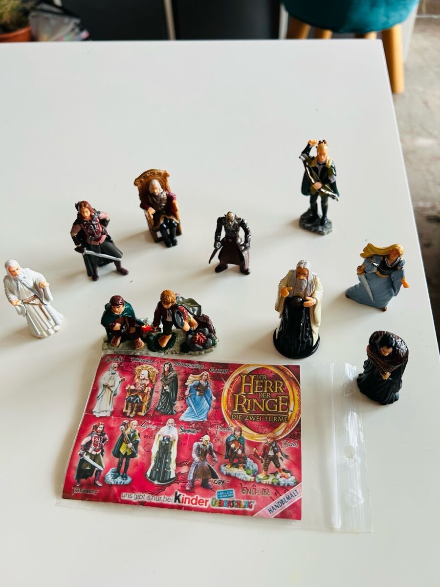 Kinder Surprise Lord of the Rings 2002,… - € 22,00 - Vendora.cy