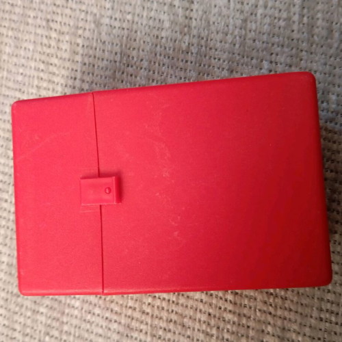 Milde Sorte collectible cigarette case new, plastic vintage