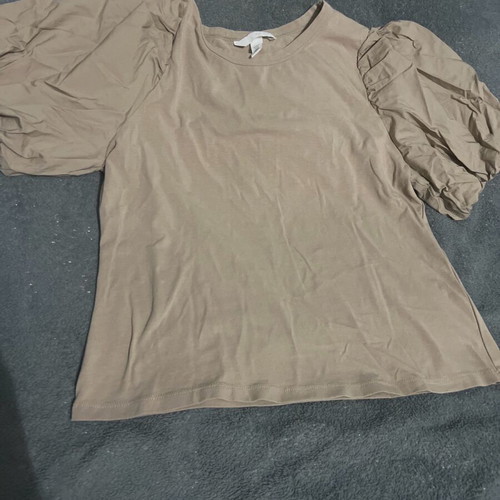 H&M beige blouse like new, size M
