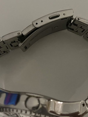 Tommy Hilfiger watch with new battery, silver