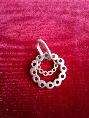 Silver circles pendant used