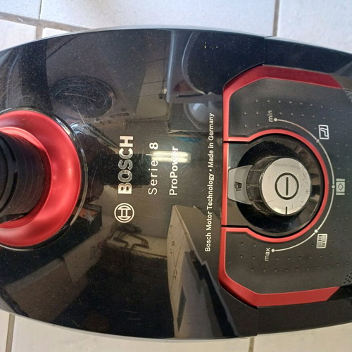 Bosch vacuum cleaner like new with bag