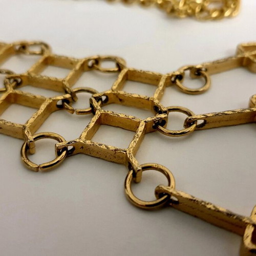 Women's necklace like new, gold tone