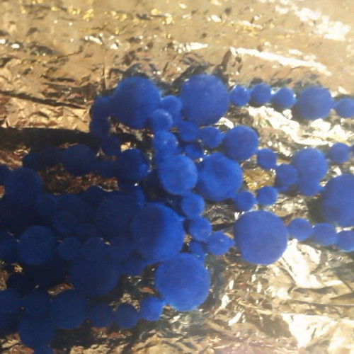 Long necklace with velvet beads new, electric blue