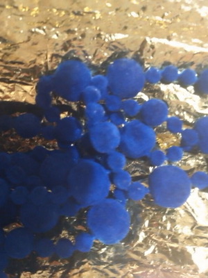 Long necklace with velvet beads new, electric blue