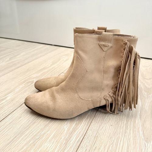 Cowboy suede ankle boots with fringe Zara used, beige leather