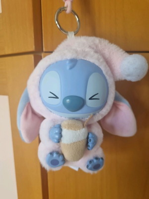 Disney bear keychain like new