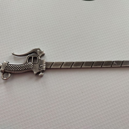 3D Maneuver Gear Sword like new