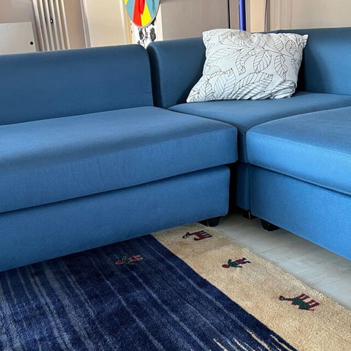 Corner sofa like new, renovated in very good condition