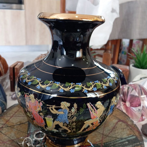 Vintage porcelain amphora vase from the 70s, like new
